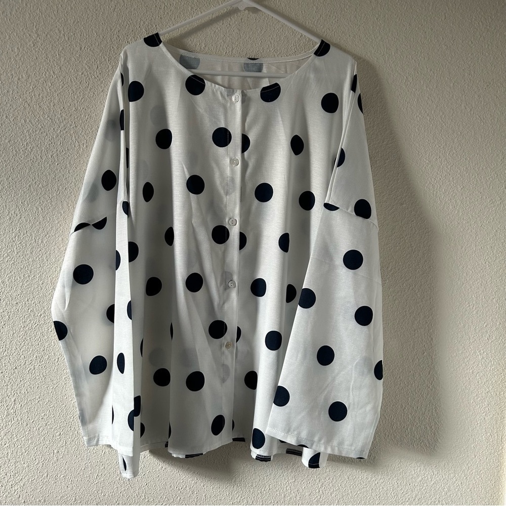 Women’s Button Front Blouse 4XL White Blue Polkadots Dolman Sleeve Fun Teacher